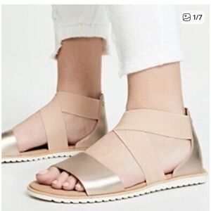 Sorel Ella Ankle Strap Gold Metallic Sandals Size 9.5